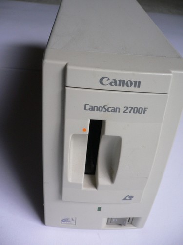 Canon canoscan 2700f f911600 - canoscan,